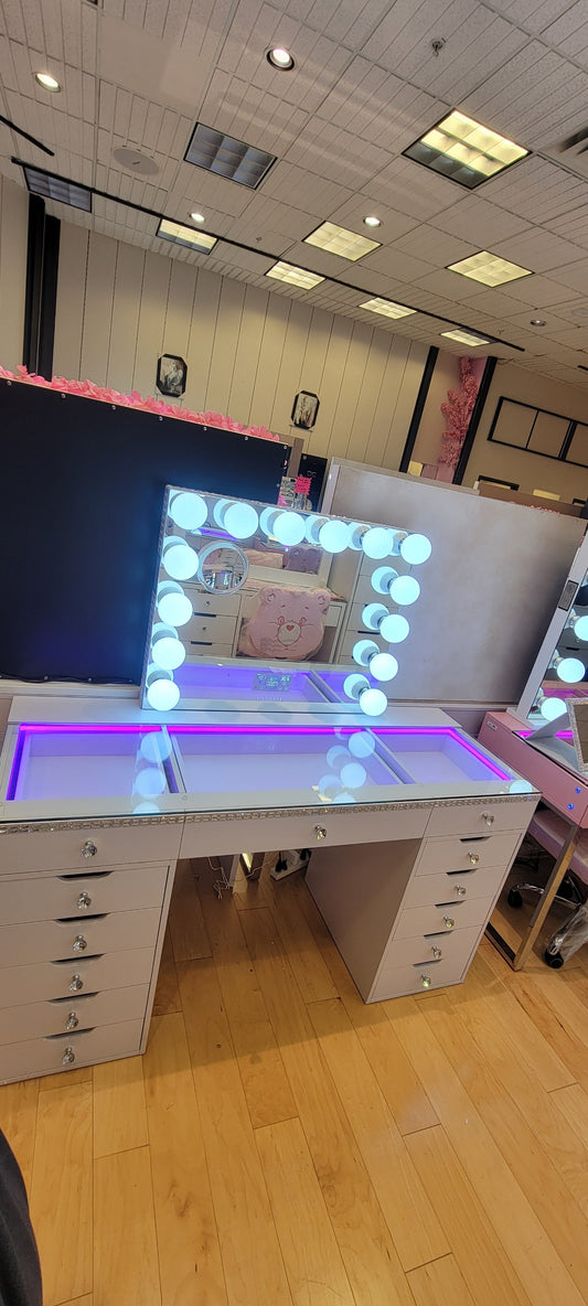Diamond vanity set